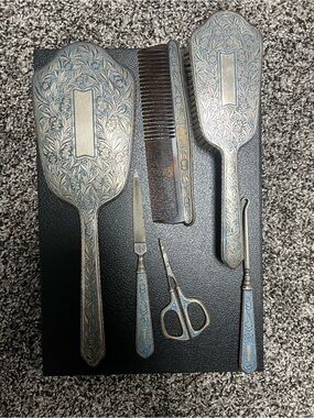 Sterling silver VINTAGE 6 piece vanity set